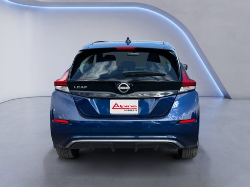 Certified 2025 Nissan Leaf S image 4