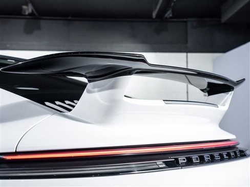 Certified 2025 Porsche 911 Carrera image 34