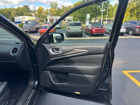 Used 2019 INFINITI QX60 Luxe w/ Essential Package image 35