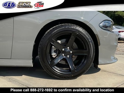 Used 2023 Dodge Charger R/T w/ Blacktop Package image 8