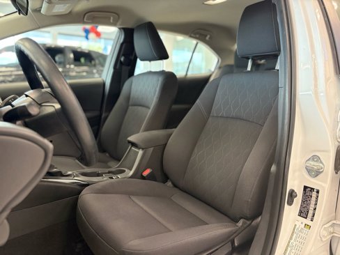 Used 2023 Toyota Corolla LE image 20