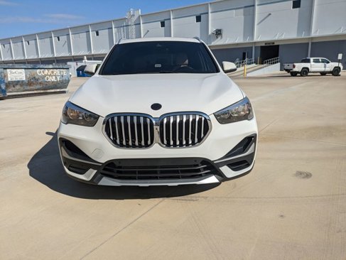 Used 2021 BMW X1 sDrive28i w/ Convenience Package image 2