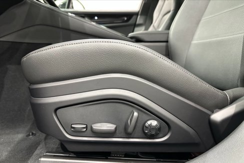 New 2025 Porsche Panamera 4 image 30