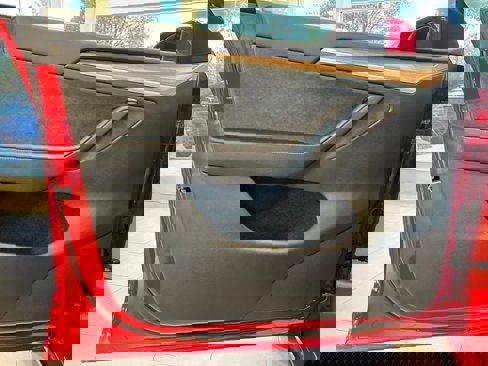 Used 2023 Tesla Model Y Long Range image 19