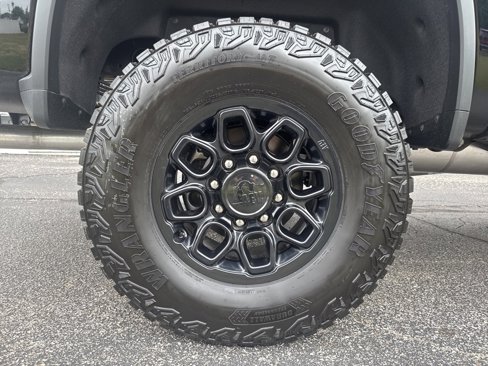 New 2025 Chevrolet Silverado 2500 ZR2 w/ ZR2 Bison Edition image 10