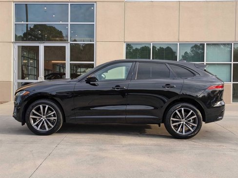 Used 2024 Jaguar F-PACE R-Dynamic S image 8
