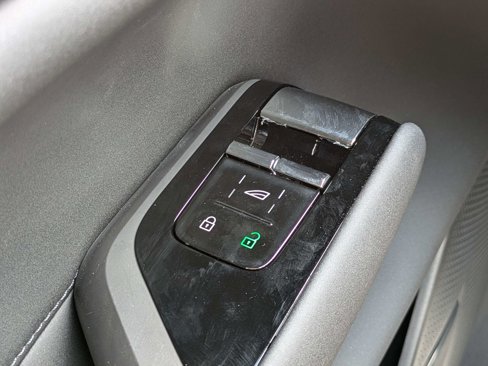 New 2025 Volvo EX90 Ultra image 21
