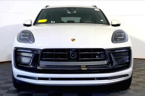 New 2026 Porsche Macan GTS image 10