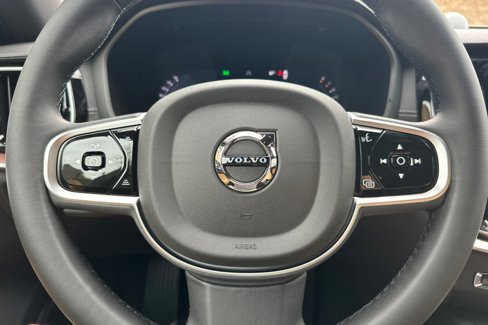 New 2026 Volvo V60 B5 Cross Country Ultra w/ Climate Package image 21