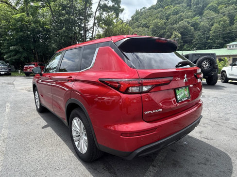 Used 2022 Mitsubishi Outlander ES image 8