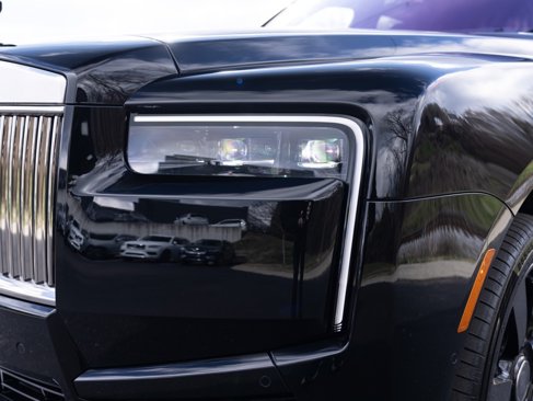 New 2025 Rolls-Royce Cullinan image 13