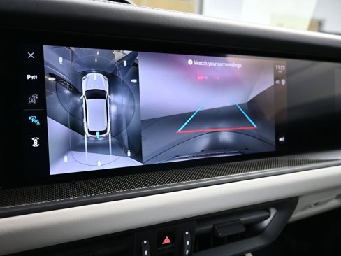 Certified 2025 Porsche Cayenne GTS image 27