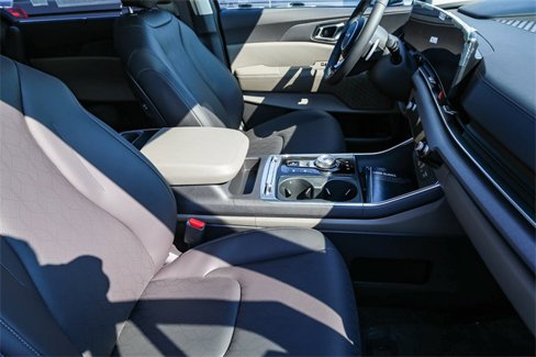 New 2026 Kia Carnival SX image 15