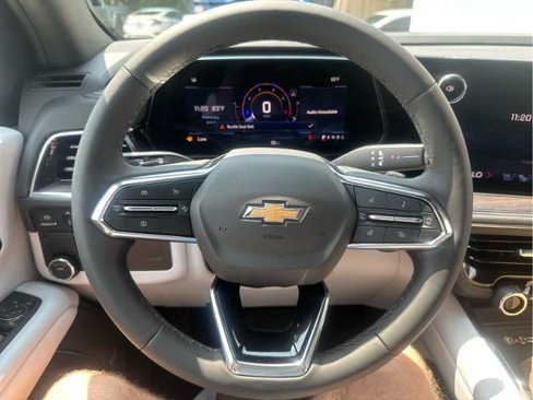 New 2025 Chevrolet Suburban Premier image 28
