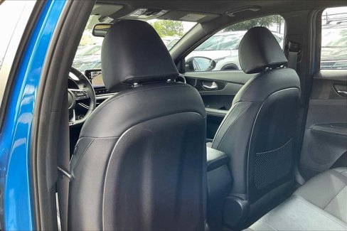 Used 2022 Kia Forte GT-Line w/ GT-Line Premium Package image 12