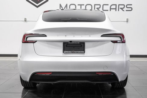 Used 2025 Tesla Model 3 Long Range image 11