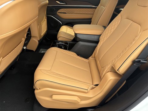 New 2025 Jeep Grand Cherokee L Summit image 35