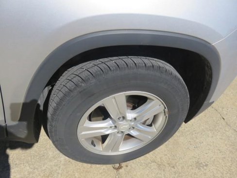 Used 2019 Chevrolet Trax LS image 26