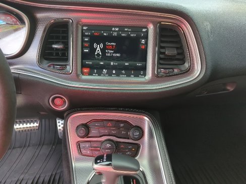Used 2019 Dodge Challenger SRT Hellcat Redeye image 9