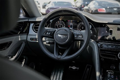 New 2025 Bentley Flying Spur Plug-In Hybrid image 35