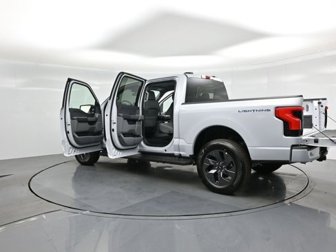 New 2025 Ford F150 Lightning XLT image 34