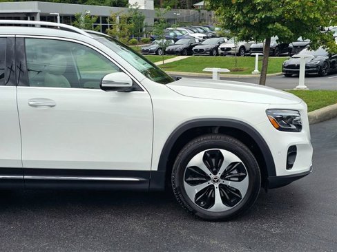 New 2026 Mercedes-Benz GLB 250 4MATIC image 5