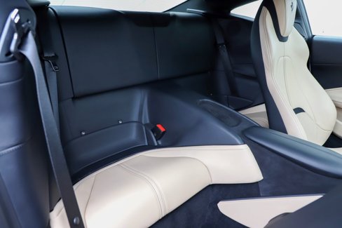 Certified 2023 Ferrari Roma image 40