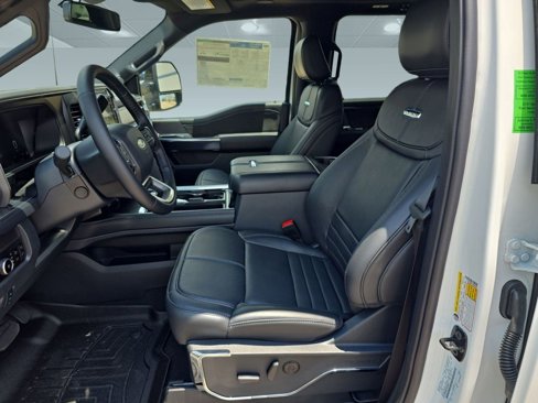 New 2025 Ford F350 Platinum w/ FX4 Off-Road Package image 3