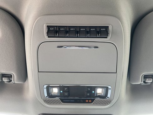 New 2025 Ford F250 Lariat w/ Chrome Package image 26