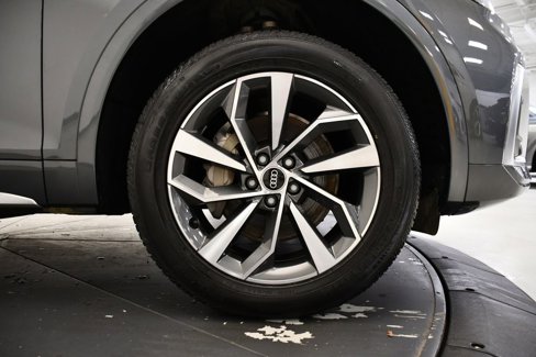 Certified 2023 Audi Q5 2.0T Premium Plus w/ Premium Plus Package image 16
