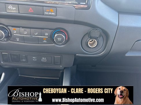 Used 2024 Nissan Frontier SV image 18