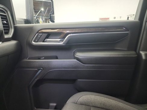 Used 2024 GMC Sierra 3500 SLE w/ SLE Convenience Package image 28