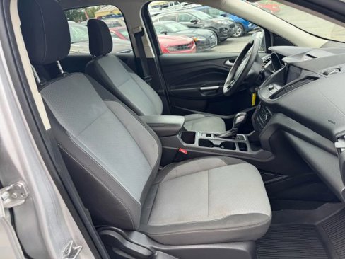Used 2018 Ford Escape SE w/ Ford Safe & Smart Package image 15