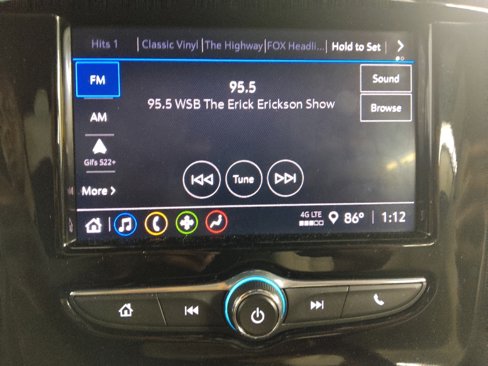 Used 2022 Chevrolet Traverse LS image 25