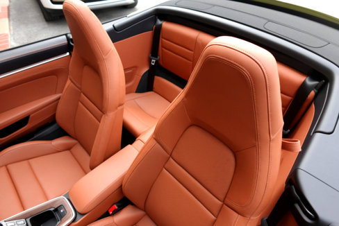 Used 2025 Porsche 911 Carrera image 13