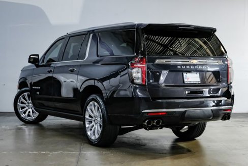 Used 2022 Chevrolet Suburban Premier image 15