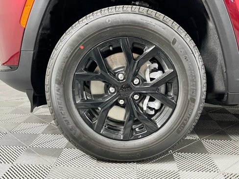 New 2025 Jeep Grand Cherokee L Altitude image 33