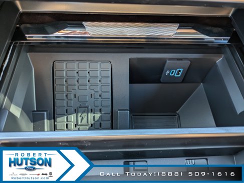 New 2025 Ford F350 King Ranch w/ Chrome Package image 27