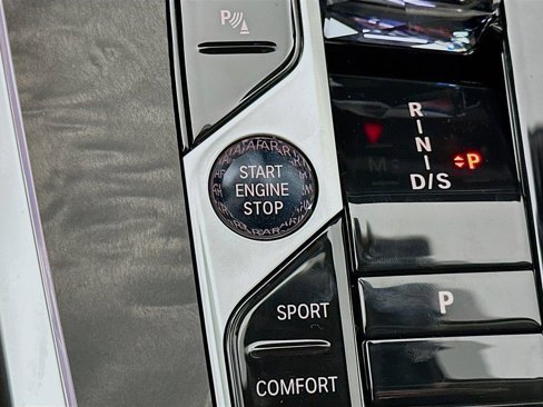 New 2026 BMW X7 xDrive40i w/ Executive Package image 19