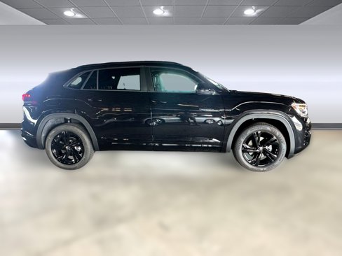 New 2026 Volkswagen Atlas Cross Sport SEL R-Line image 7