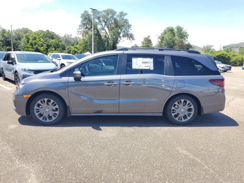 New 2026 Honda Odyssey Touring image 6