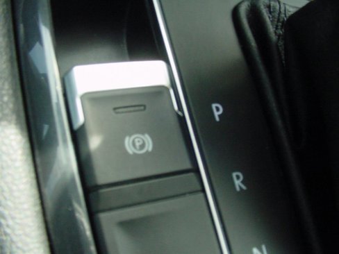 Used 2020 Volkswagen Tiguan SEL w/ 3rd Row Seat Package image 24