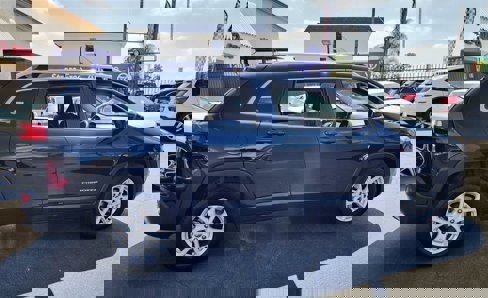 Used 2018 Jeep Cherokee Latitude image 13