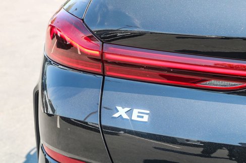 New 2026 BMW X6 M60i image 7