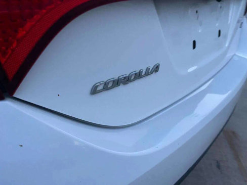Used 2018 Toyota Corolla LE image 21