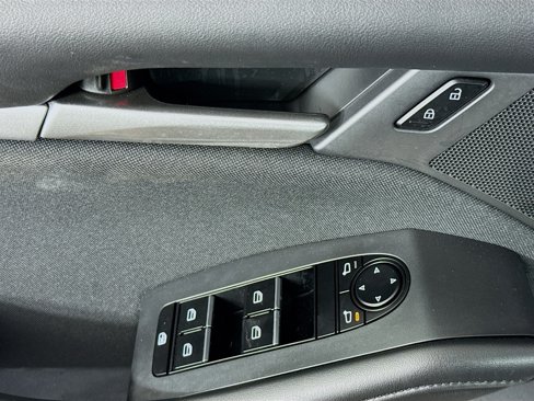 Used 2025 MAZDA MAZDA3 s image 23
