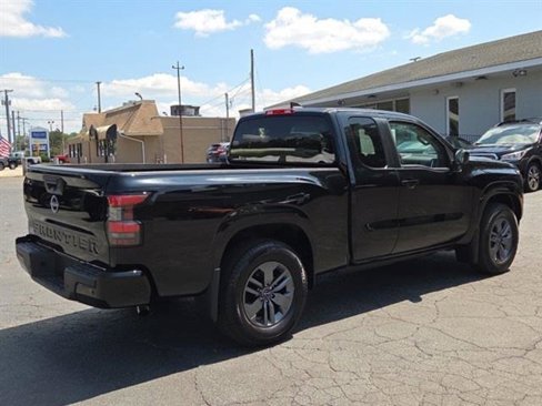 Used 2025 Nissan Frontier SV image 76
