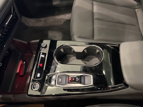 New 2025 Audi A6 e-tron Premium Plus image 32