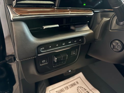 Used 2024 Cadillac Escalade Premium Luxury Platinum image 42