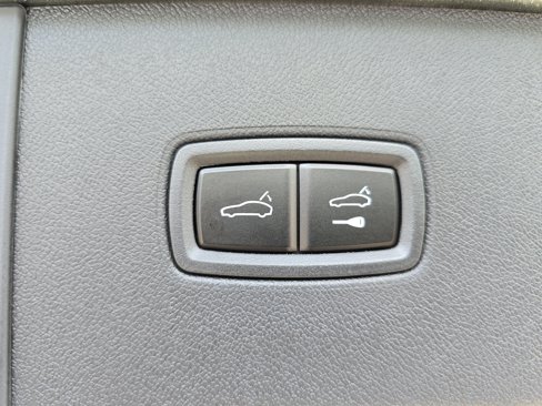 New 2025 Porsche Cayenne GTS image 22